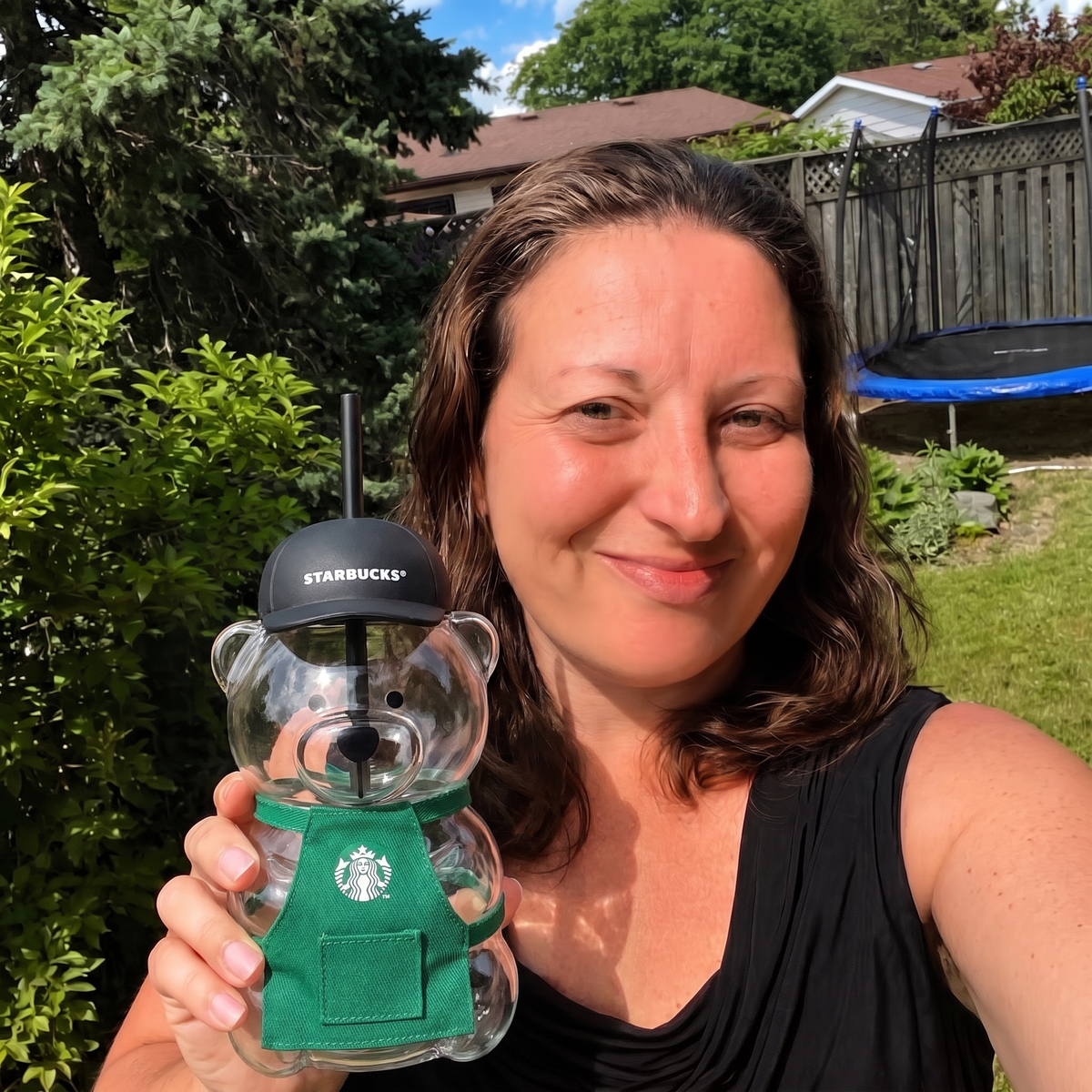 Bearista® Glass Cup in Green Apron